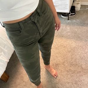 AE High Waisted Curvy Camo Jeans